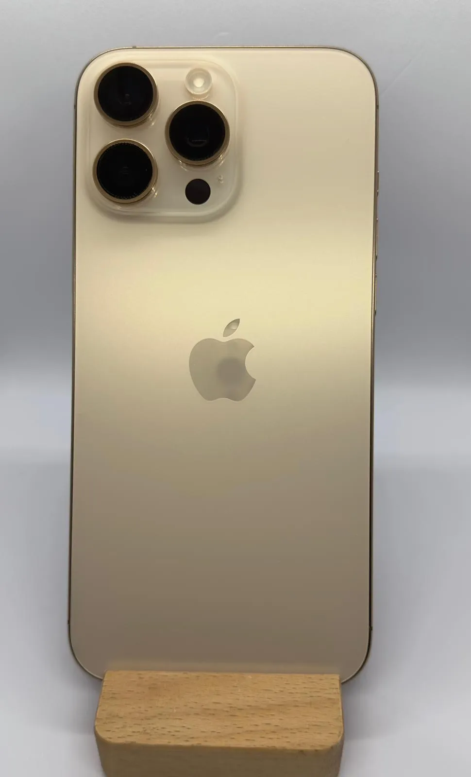 Used iPhone 16 pro max   – CertifiedPhones in Jurong East
