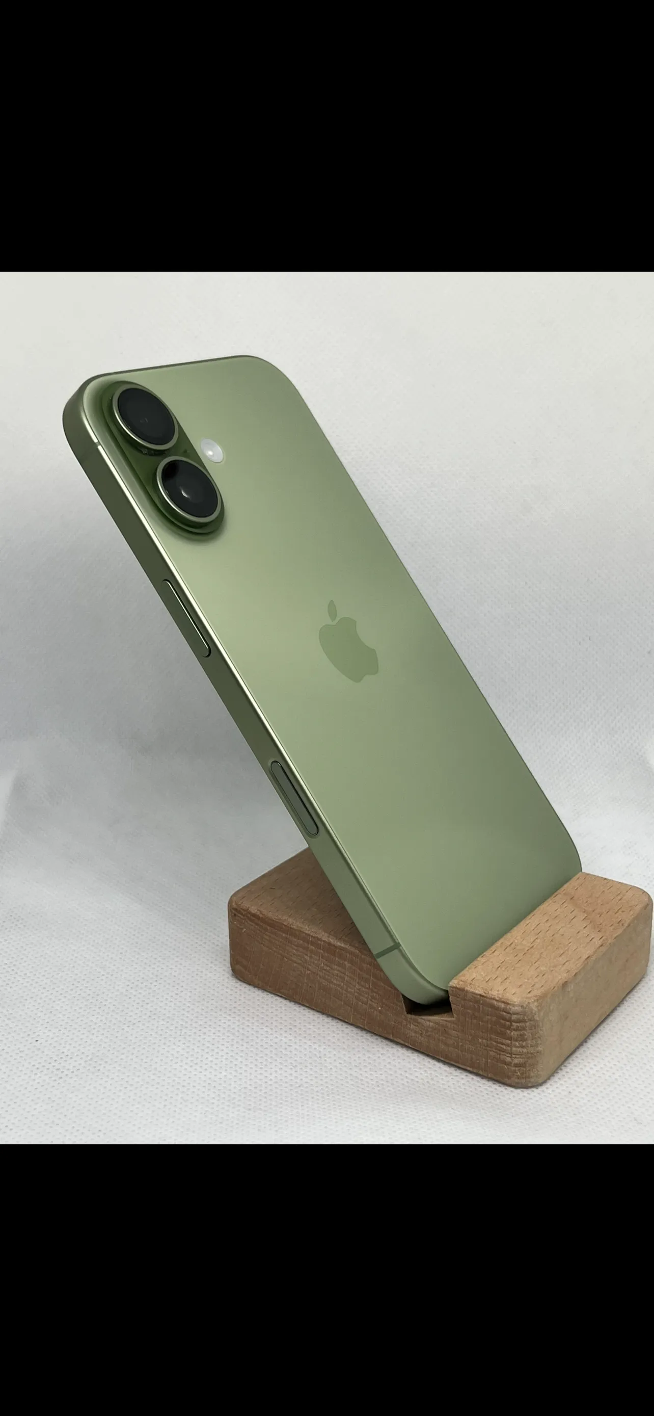 iPhone 17 - SAGE- 256GB photo 2 – Queenstown, Tiong Bahru