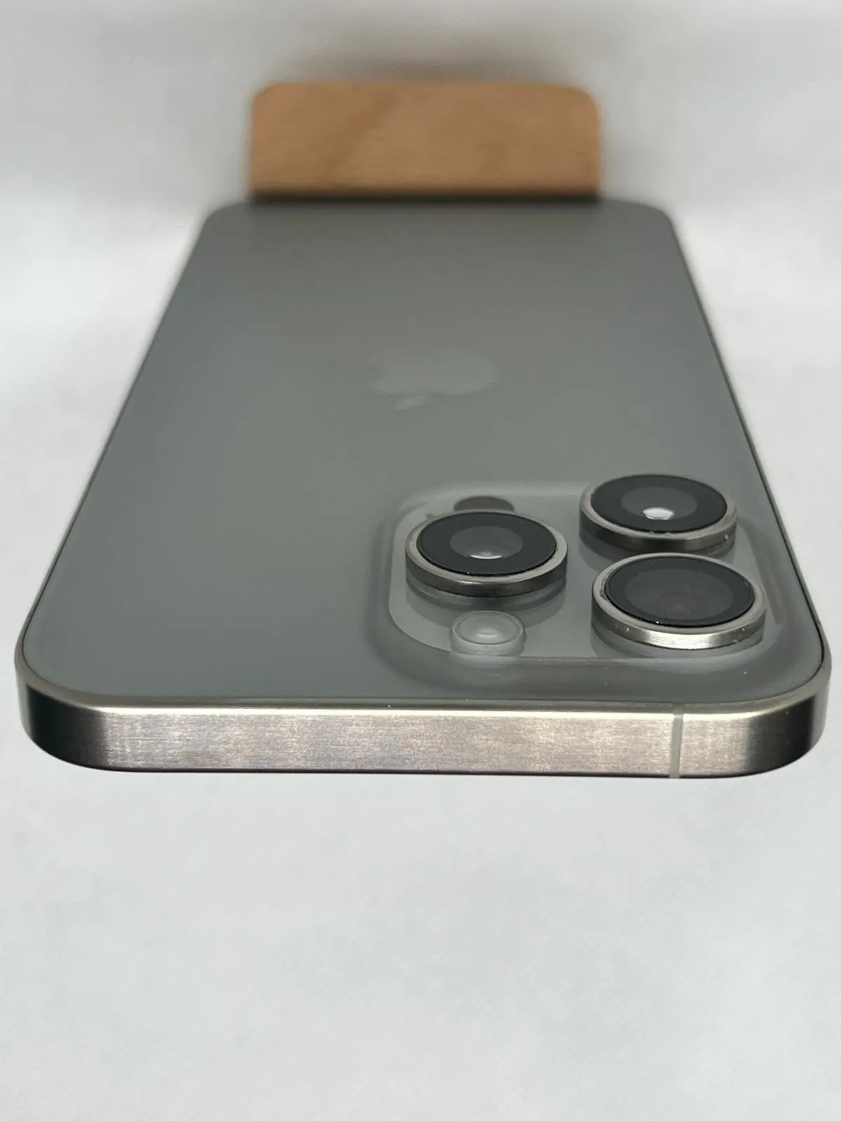 Apple iPhone 15 Pro Max – 256GB photo 3 – Bishan, AMK