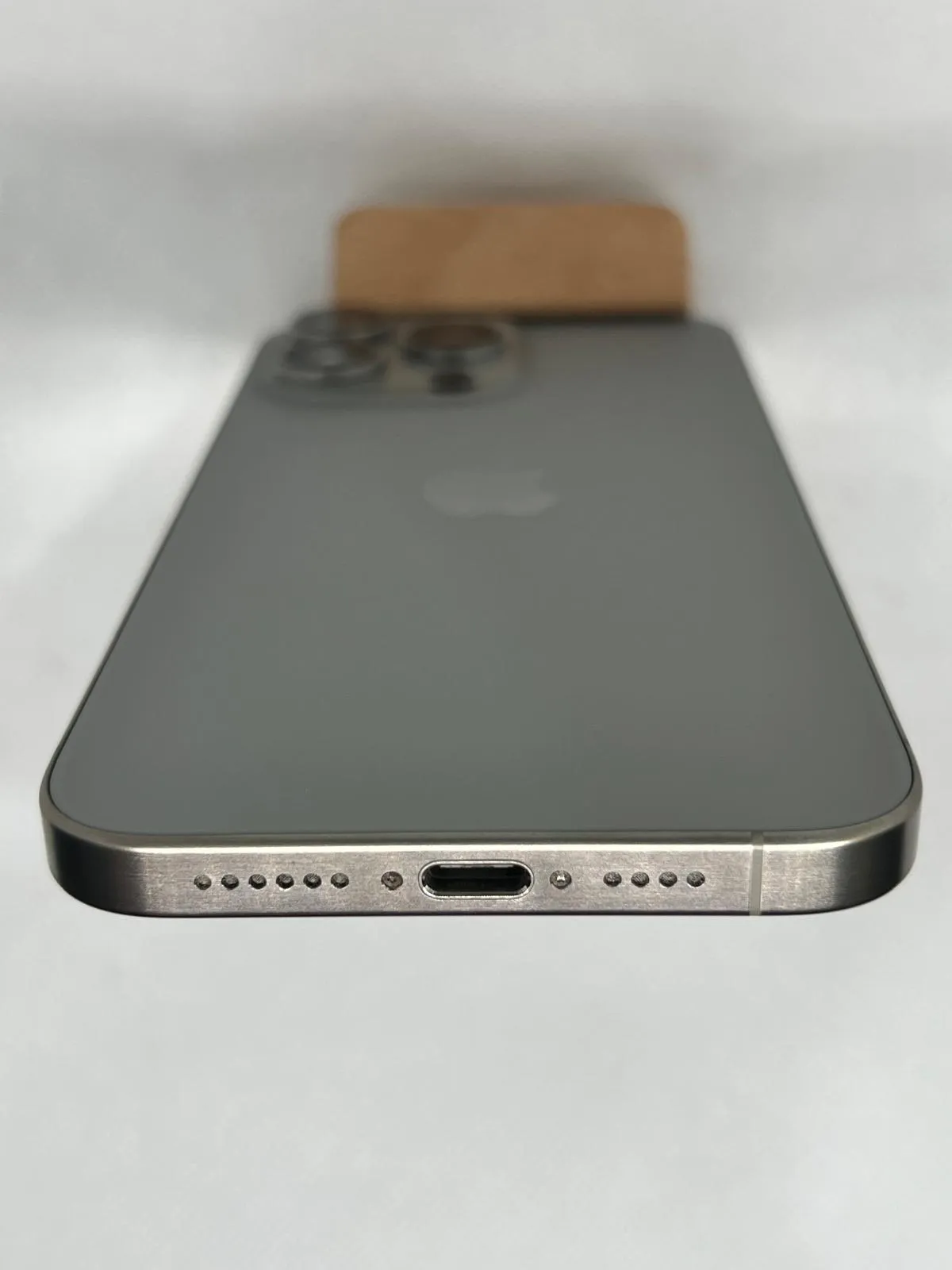 Apple iPhone 15 Pro Max – 256GB photo 4 – Bishan, AMK