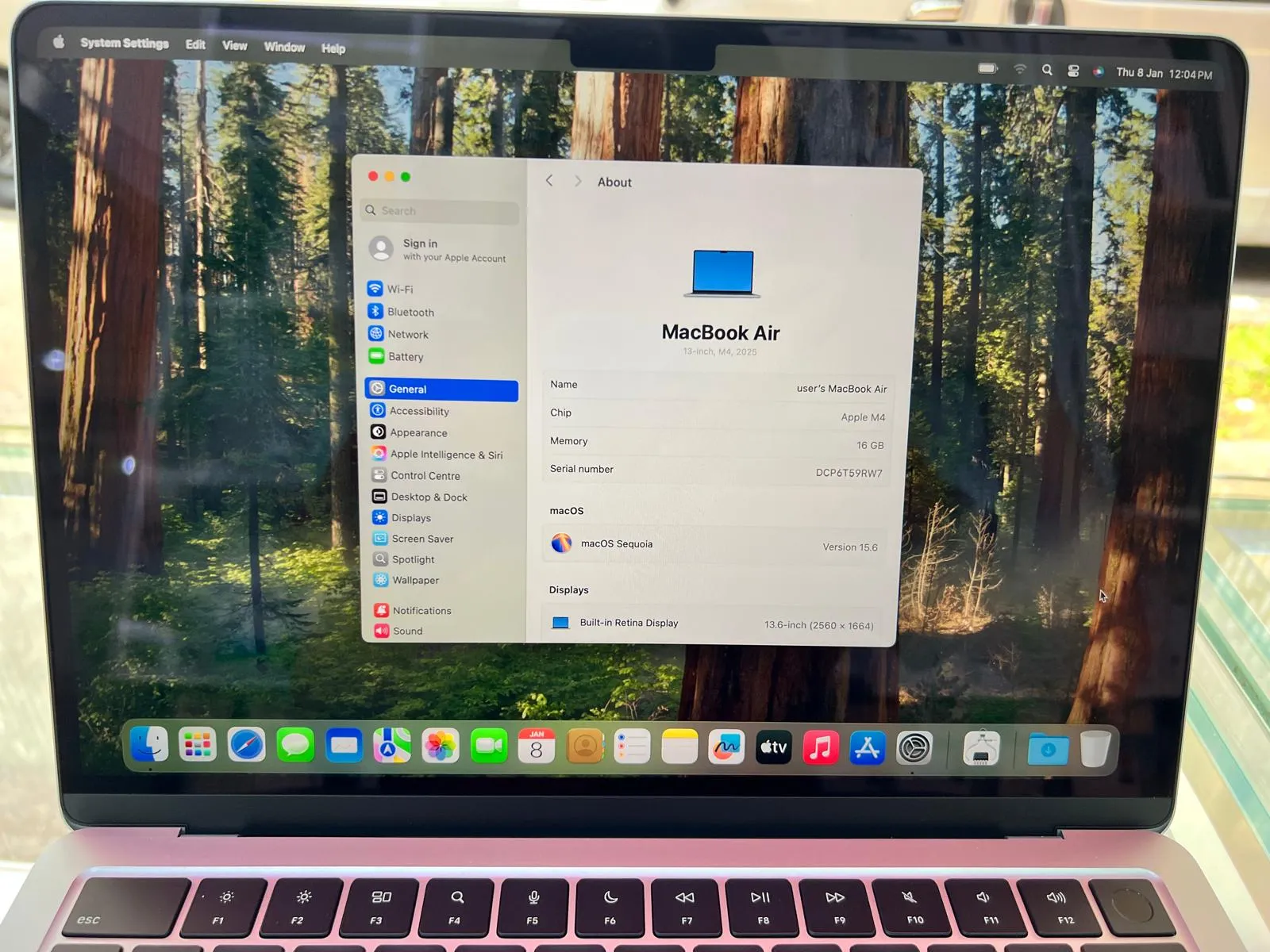 MACBOOK AIR M4 2025-512GB photo 4 – Queenstown, Tiong Bahru