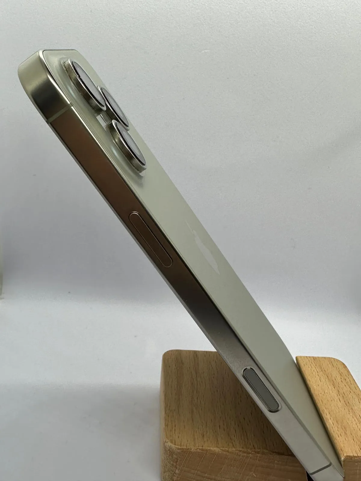 ip16promax-256gb photo 2 – Yishun