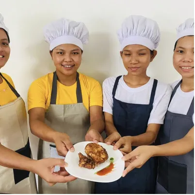Image Teng Teng The Consultant Who Guides First-Time Employers with Care