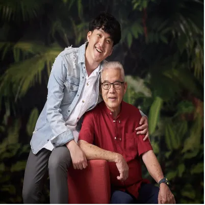 Image Hart Made Family Photoshoot Fun, Natural, and Unforgettable 