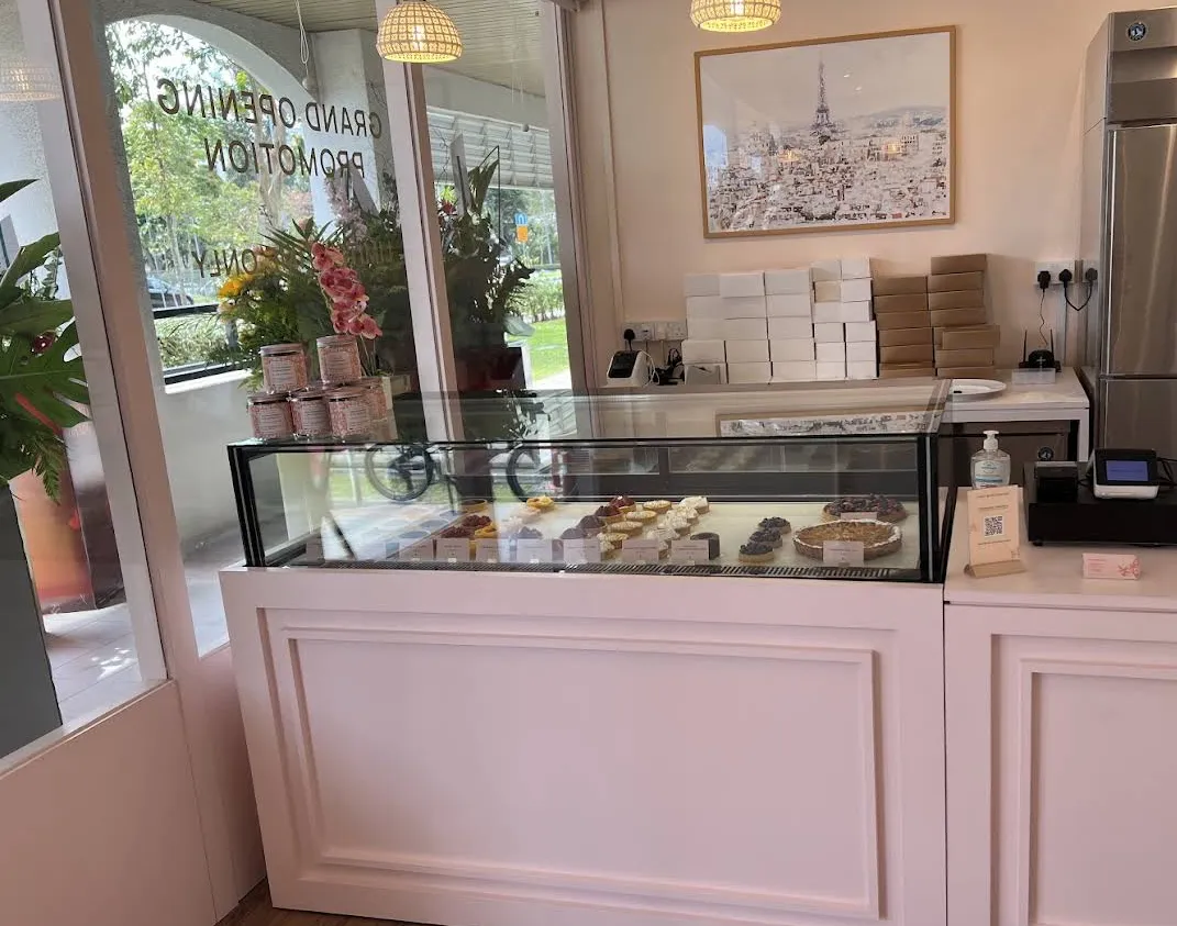 Image Caro Patisserie – Friendly Staff & Amazing Tarts