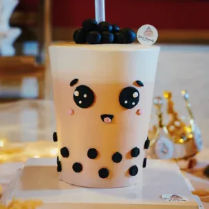 Image Beautiful Last-Minute Cake & Thoughtful Touches by Yours Sincerely Bakery