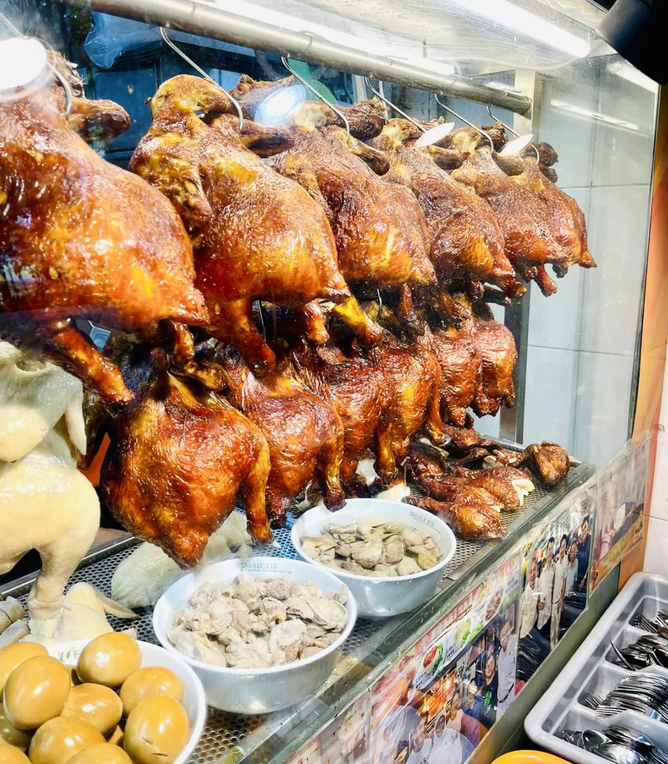 Image Feng Feng Hainanese Boneless Chicken Rice 豐豐海南起骨鸡饭