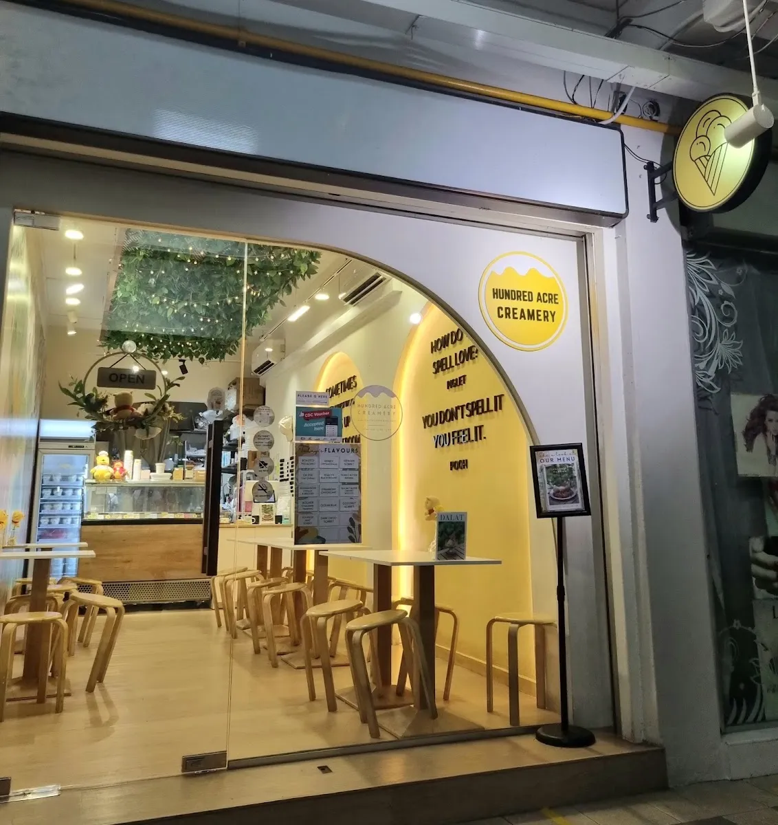 Image Hundred Acre Creamery (Sunset Way) | Crafted Gelato, Waffles & Desserts
