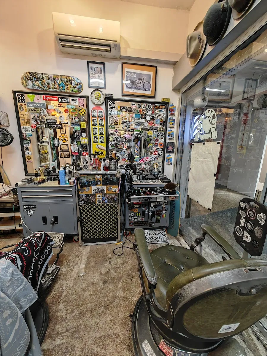 Image Big Bad Wolf Barbershop