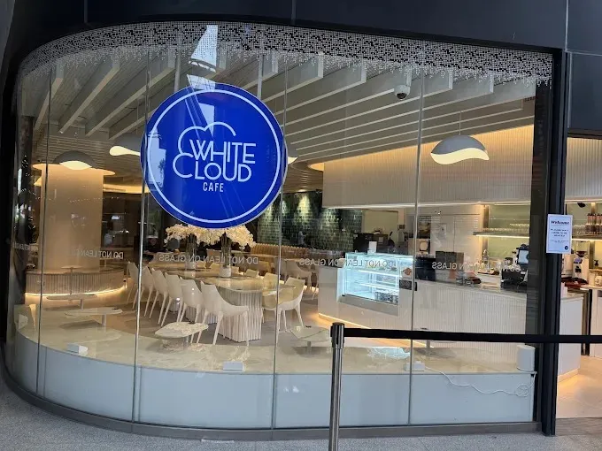 Image Artisanal Cafe that serve Great Food for Family and Friends