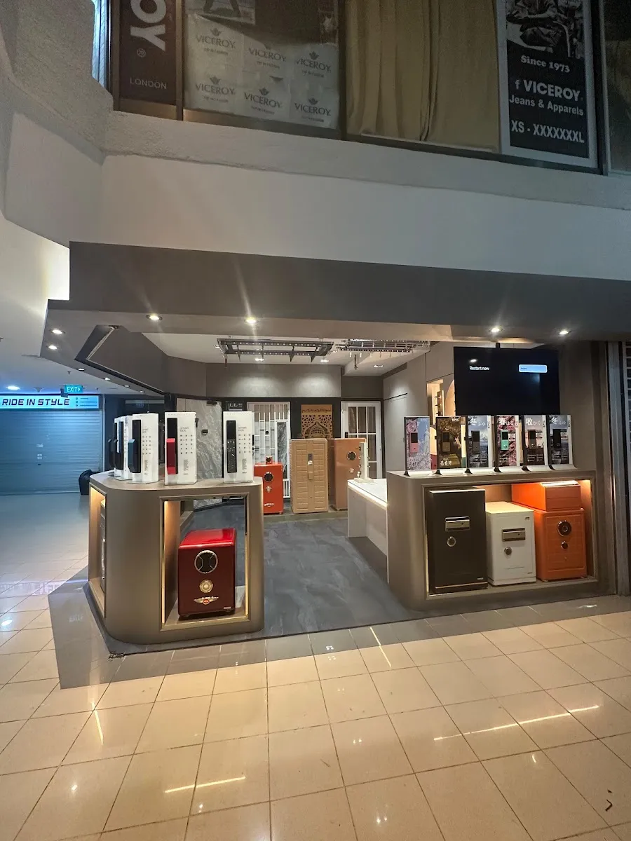 Image My Digital Lock (Queensway Shopping Centre)