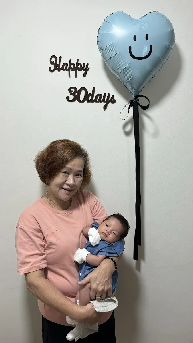 Image Confinement Nanny NewBubs Confinement Pte Ltd