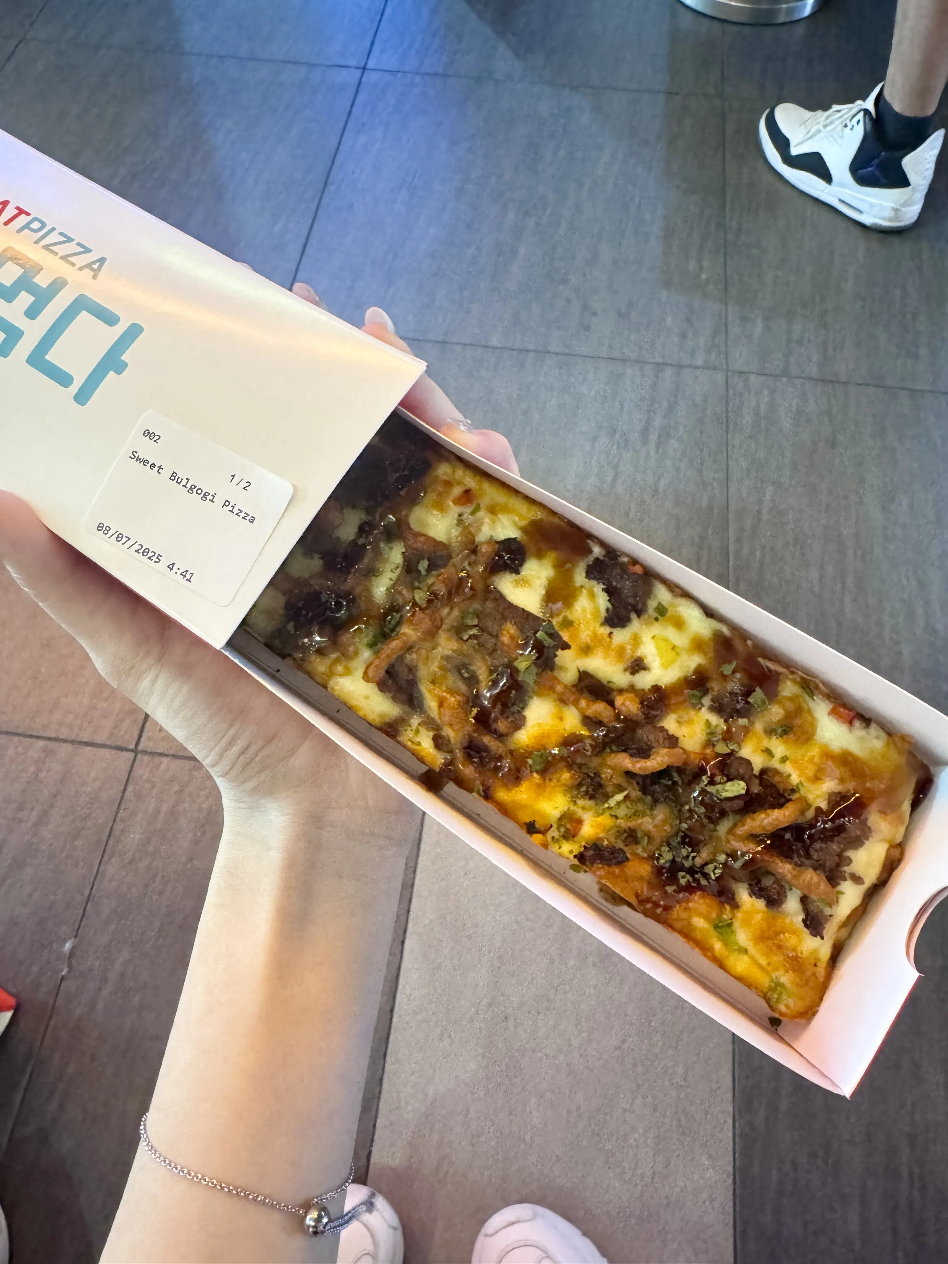Image Signature 25 cm grab-and-go Korean-style rectangular pizzas